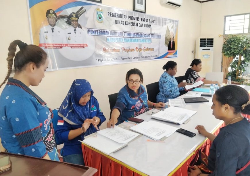 Dinas Koperasi dan UKM Mulai Salurkan Program Papua Barat Produktif Kepada 415 UKM Papua