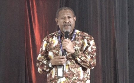 Gelar Temu Alumni, Amban Memanggil Untuk Kemajuan Universitas Papua