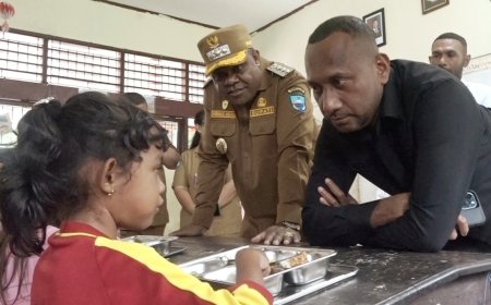 Mandenas Tinjau Program MBG di Manokwari, Tekankan Penyesuaian Anggaran Sesuai Harga di Papua
