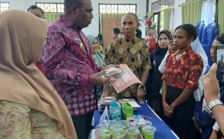 Pagelaran Seni I FKIP UMPB: Ledakan Kreativitas Mahasiswa Guncang Aula Utama
