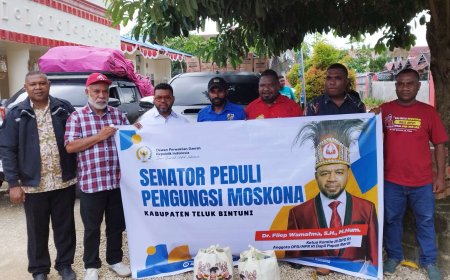 Ketua Komite III DPD RI dan STIH Manokwari Kirim Bantuan Untuk Pengungsi dari Moskona