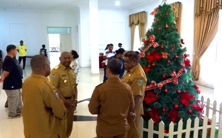 Gubernur Papua Barat Siap Gelar Open House