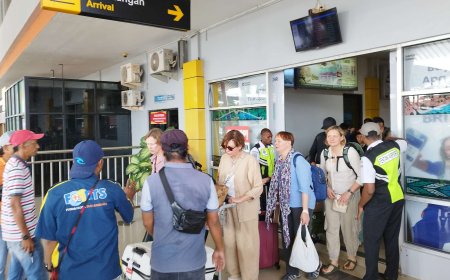 Program Papua Barat Produktif Dorong Wisata Budaya Arfak, 14 Turis Polandia Kunjungan Perdana