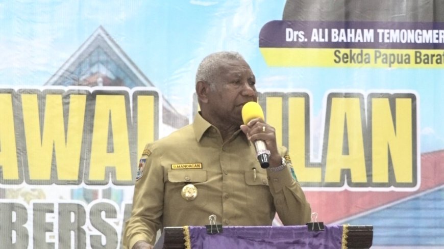 Dominggus Minta Pimpinan OPD Menjadi Contoh dan Teladan bagi Pegawai