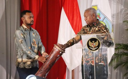 Gubernur Papua Barat Tekankan Sinergi dan Pemerataan Pembangunan dalam Raker Bupati 2026