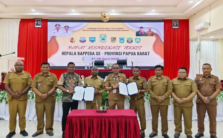 Gubernur Papua Barat Tutup Rakornis Bappeda, Tekankan Arah Strategis Pembangunan 2027