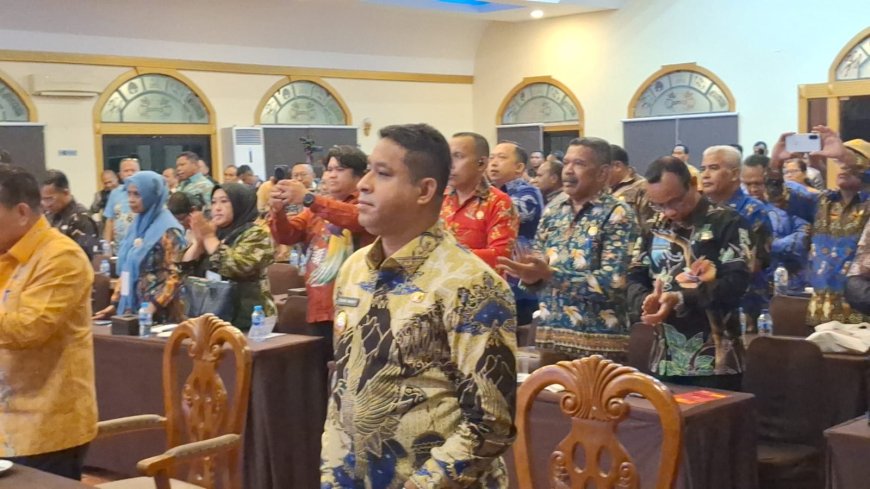 Bupati Teluk Bintuni Dorong Sinkronisasi Pembangunan dan Revisi DBH Migas dalam Raker se-Papua Barat