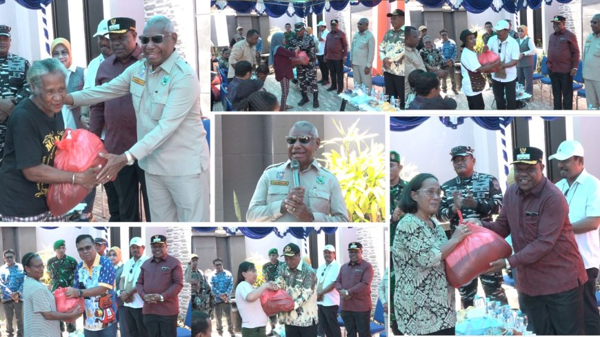Peduli Korban Banjir, Gubernur Papua Barat Serahkan 200 Paket Sembako untuk Warga Manokwari