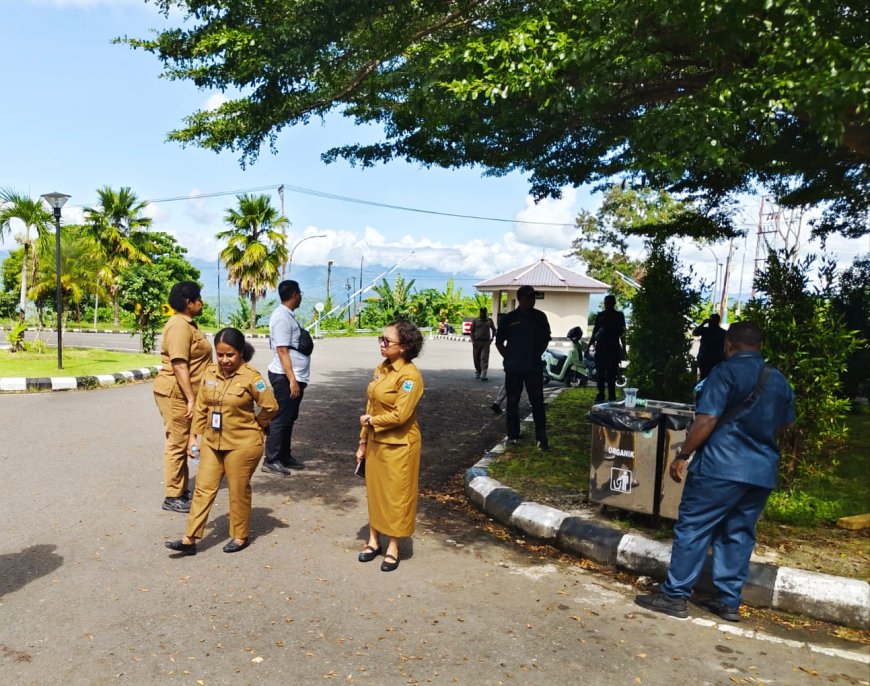 Atas Arahan Sekda, Biro Umum Papua Barat Cek dan Benahi Fasilitas Pos Jaga Kantor Gubernur
