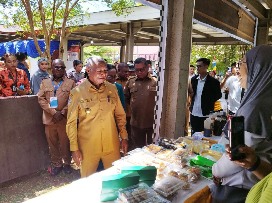 Gubernur Dominggus Mandacan Buka Pameran Harmoni Pesparawi Nasional XIV di Unipa