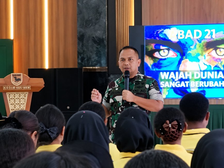 Dandim 1801 Manokwari Bekali Mahasiswa Baru Poltekkes Kemenkes Sorong dengan Materi Bela Negara