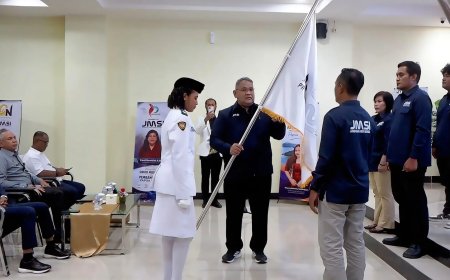 Teguh Santosa Lantik Valentino Wanma Pimpin JMSI Papua Barat, Tekankan Penguatan Perusahaan Pers Berkualitas