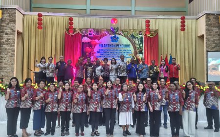 Gubernur Dominggus Ajak PSMTI Perkuat Persaudaraan dan Berkontribusi untuk Pembangunan Papua Barat