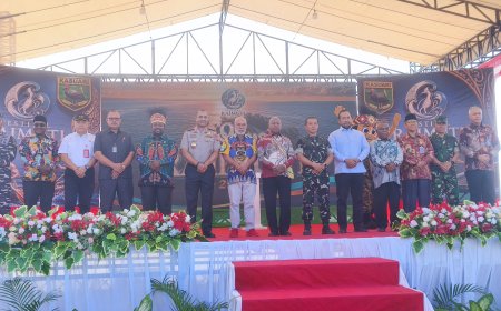 Gubernur Dominggus Buka Festival Raimuti 2026, Ajak Masyarakat Jaga Warisan Sejarah dan Alam Papua Barat