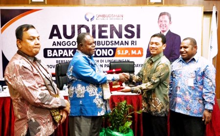 Gubernur  Elkam Tegaskan Komitmen Tingkatkan Kualitas Pelayanan Publik di Papua Barat Daya