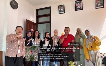 Tim Tiga Ekspedisi Patriot UNAIR Perkuat Kapasitas Kader Posyandu dan Ekonomi Keluarga di Prafi