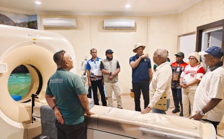 Gubernur Dominggus Tinjau RSUP Papua Barat, Percepat Perbaikan Alat Radiologi dan Pantau Pembangunan Gedung KJSU