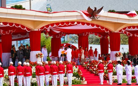 Paskibraka Tuntaskan Tugas Pengibaran Bendera HUT RI ke-81 di Provinsi Papua Barat