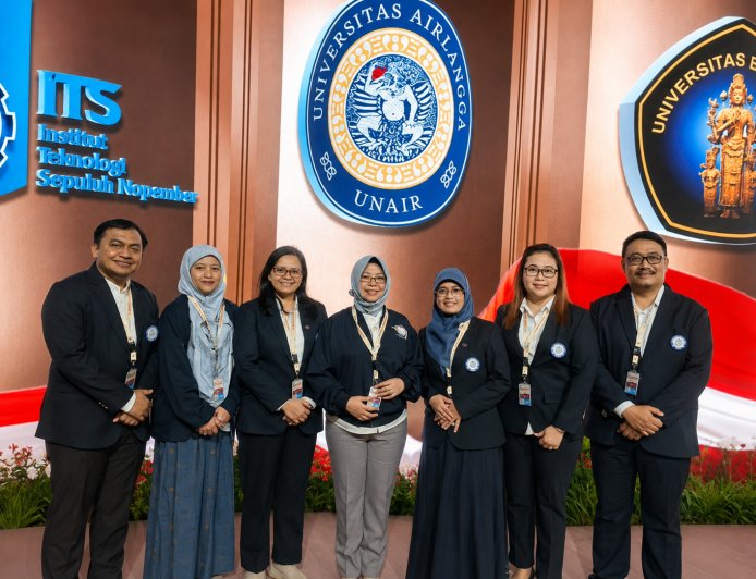 Tujuh Dosen FKM UNAIR Pimpin Tim Ekspedisi Patriot Kementerian Transmigrasi di Papua