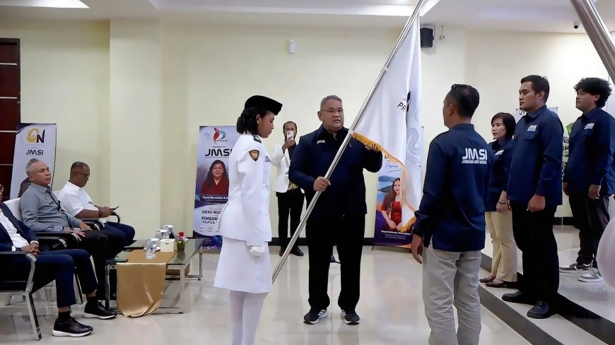 Teguh Santosa Lantik Valentino Wanma Pimpin JMSI Papua Barat, Tekankan Penguatan Perusahaan Pers Berkualitas