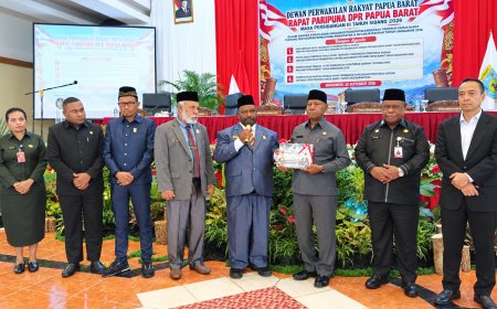RAPBD Perubahan 2026 Masuk Pembahasan, Gubernur Dominggus Paparkan Kondisi Fiskal Papua Barat