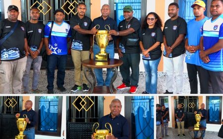 Gubernur Dominggus Berharap Bintang Timur Arfak Harumkan Nama Papua Barat di Piala Soeratin Nasional