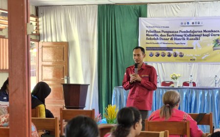 TEP 17 ITS Perkuat Calistung di Ransiki, Salurkan 1.000 Modul ke Sembilan SD