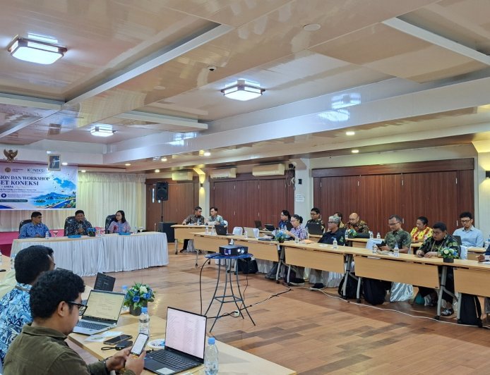 UGM, RMIT, dan UNIPA Siapkan PLTS untuk Dukung Usaha Perikanan Kampung Yende