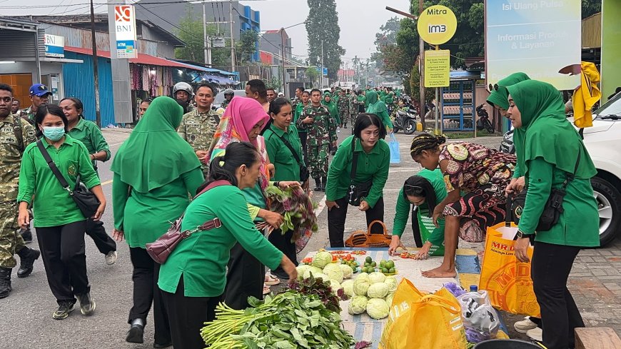 Belanja di Lapak Mama-Mama Papua, Kodim 1801/Manokwari Dorong Ekonomi Rakyat