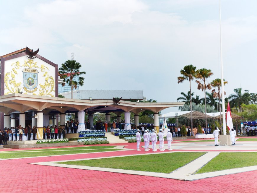 HUT ke-27 Papua Barat, Gubernur Soroti Penurunan Kemiskinan dan Tantangan Pemerataan Pembangunan
