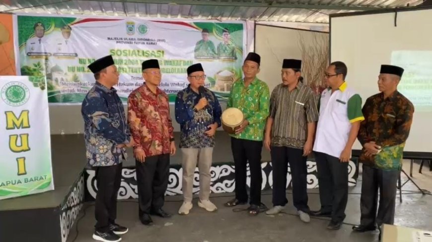 MUI Papua Barat Sosialisasikan UU Wakaf Dan Pengelolaan Zakat